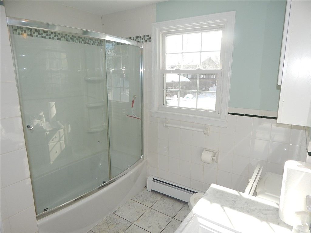 129 Vallette Street Cranston, RI 02920 - Photo 27 of 48