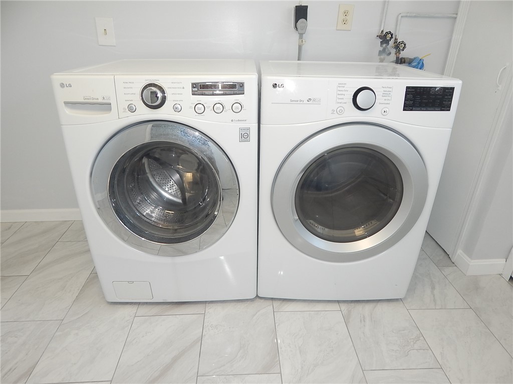 129 Vallette Street Cranston, RI 02920 - Photo 40 of 48