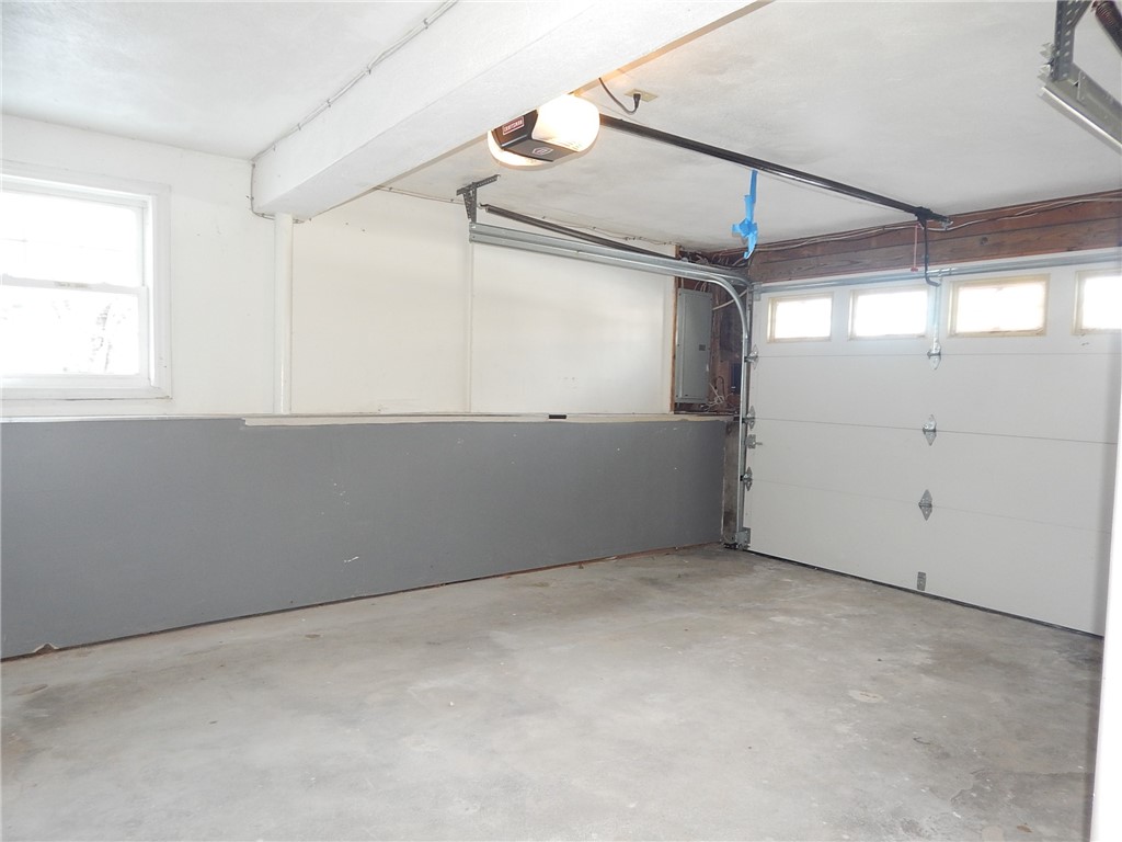 129 Vallette Street Cranston, RI 02920 - Photo 43 of 48