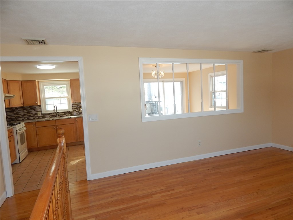 129 Vallette Street Cranston, RI 02920 - Photo 7 of 48