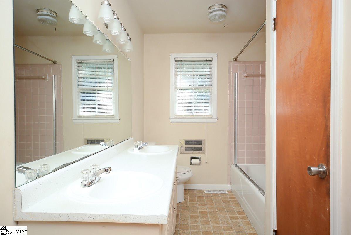 106 Wilson Road Greer, SC 29650 - Photo 14 of 22 Gallery Image 14