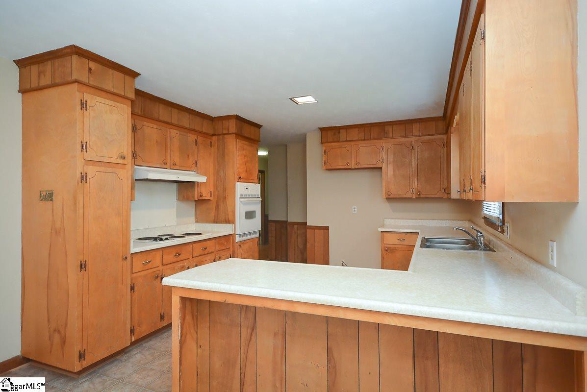 106 Wilson Road Greer, SC 29650 - Photo 5 of 22 Gallery Image 5