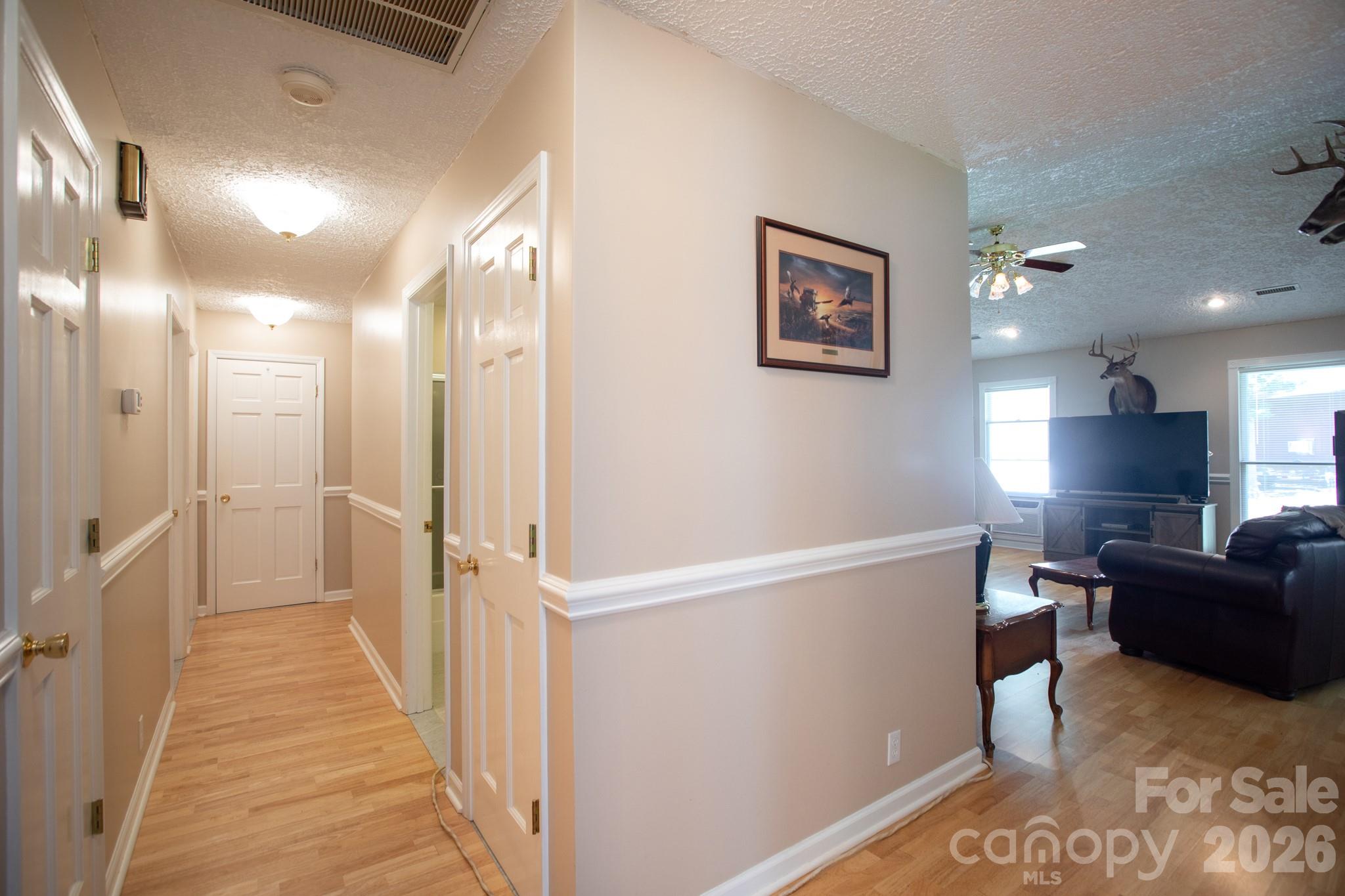 15224 Thomas Road Charlotte, NC 28278 - Photo 5 of 42