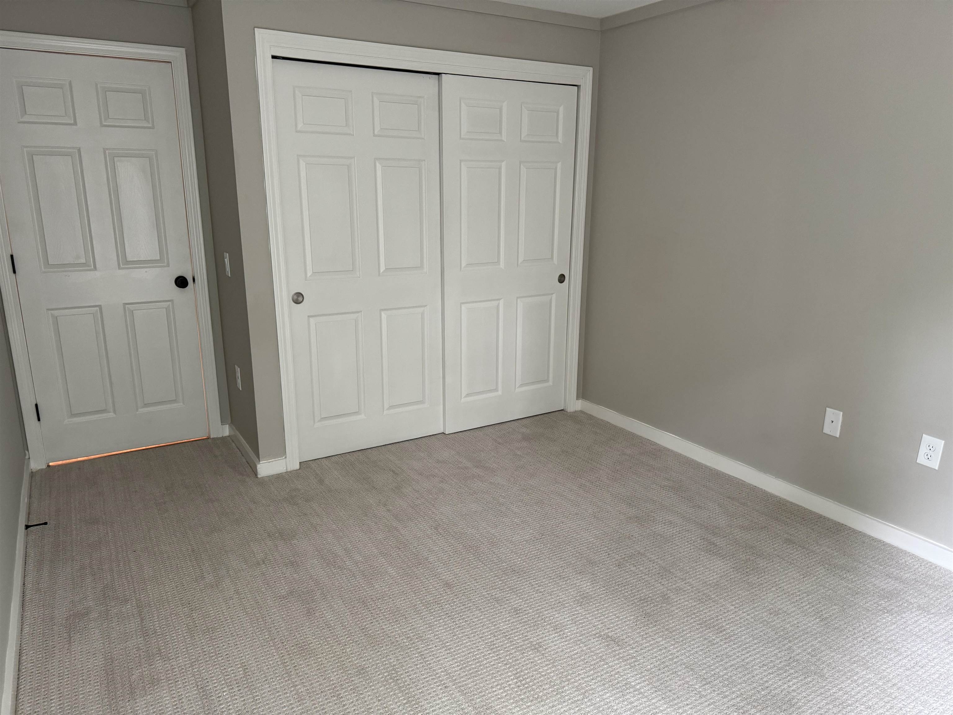 30 Wolf Road, Unit 612 Lebanon, NH 03766 - Photo 19 of 37