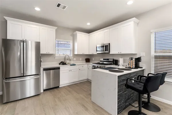 $1,850 | 9711 Beckley Street, Houston, TX 77088