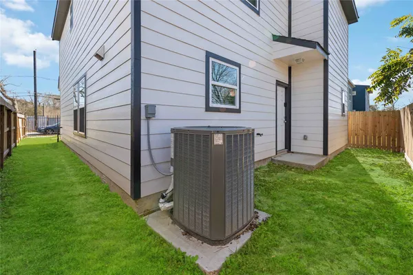 $1,850 | 9711 Beckley Street, Houston, TX 77088