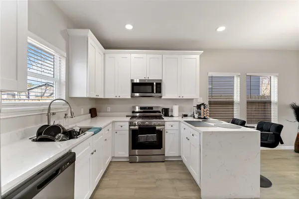 $1,850 | 9711 Beckley Street, Houston, TX 77088