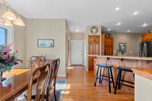 $659,900 | 2087 Swanstone Circle, De Pere, WI 54115