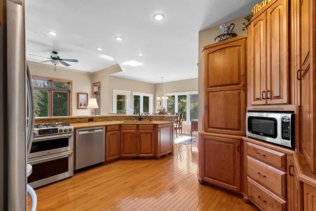 $659,900 | 2087 Swanstone Circle, De Pere, WI 54115