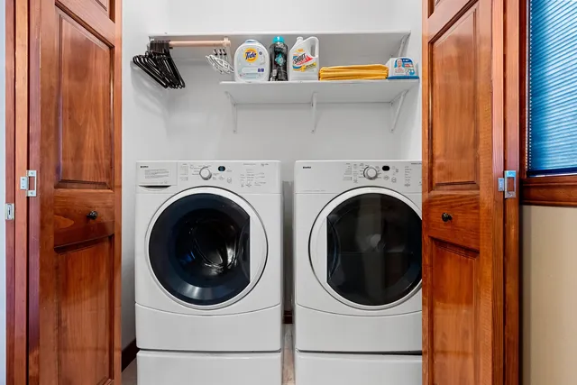 $659,900 | 2087 Swanstone Circle, De Pere, WI 54115