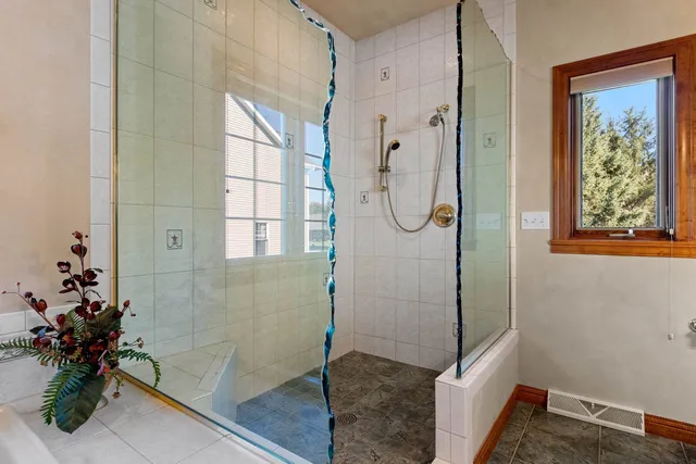 $659,900 | 2087 Swanstone Circle, De Pere, WI 54115