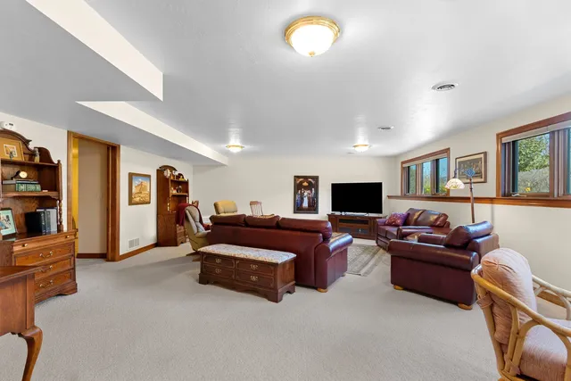 $659,900 | 2087 Swanstone Circle, De Pere, WI 54115