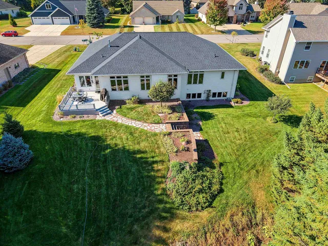 $659,900 | 2087 Swanstone Circle, De Pere, WI 54115