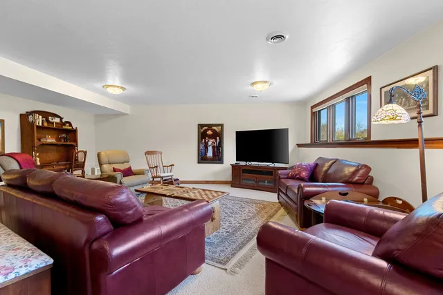 $659,900 | 2087 Swanstone Circle, De Pere, WI 54115