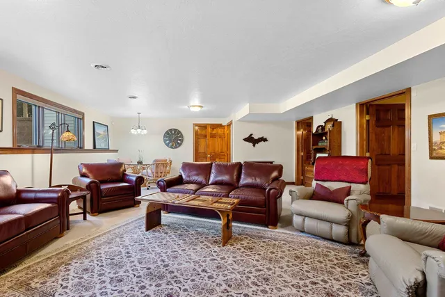 $659,900 | 2087 Swanstone Circle, De Pere, WI 54115