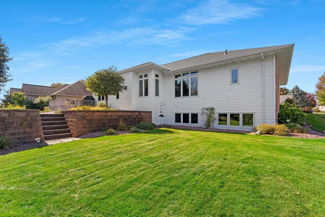 $659,900 | 2087 Swanstone Circle, De Pere, WI 54115