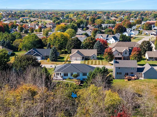 $659,900 | 2087 Swanstone Circle, De Pere, WI 54115