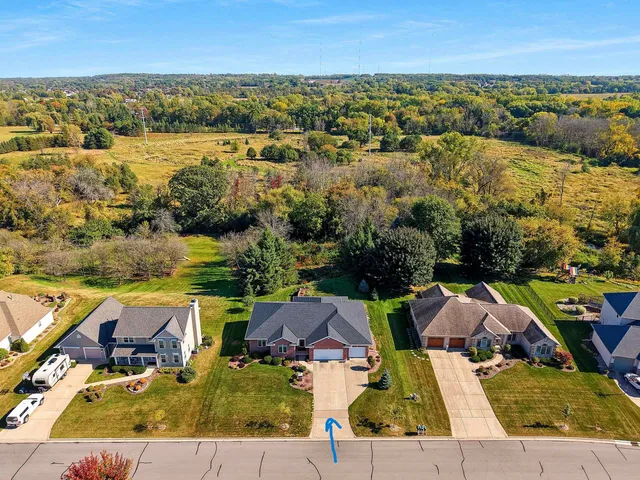 $659,900 | 2087 Swanstone Circle, De Pere, WI 54115
