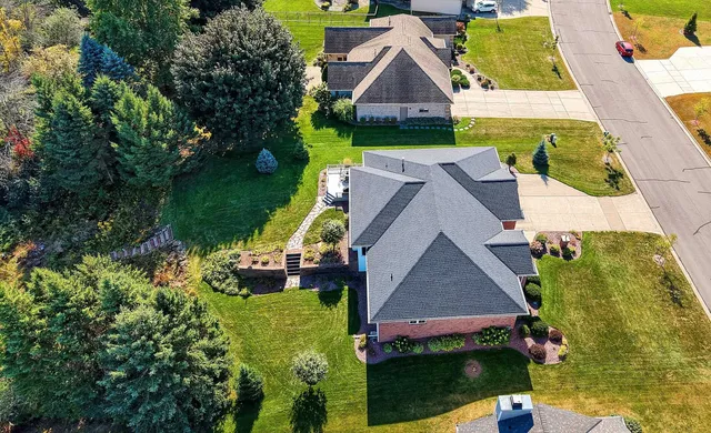 $659,900 | 2087 Swanstone Circle, De Pere, WI 54115