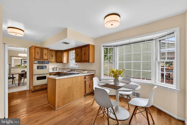 $975,000 | 200 South Adams Street, Arlington, VA 22204