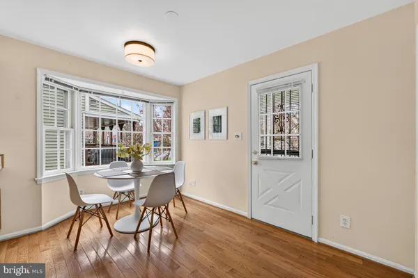 $975,000 | 200 South Adams Street, Arlington, VA 22204