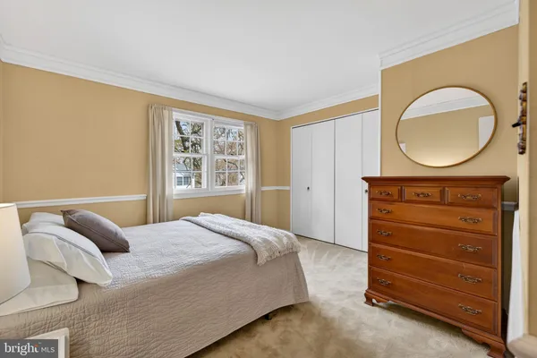 $975,000 | 200 South Adams Street, Arlington, VA 22204