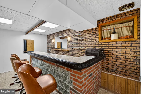 $975,000 | 200 South Adams Street, Arlington, VA 22204