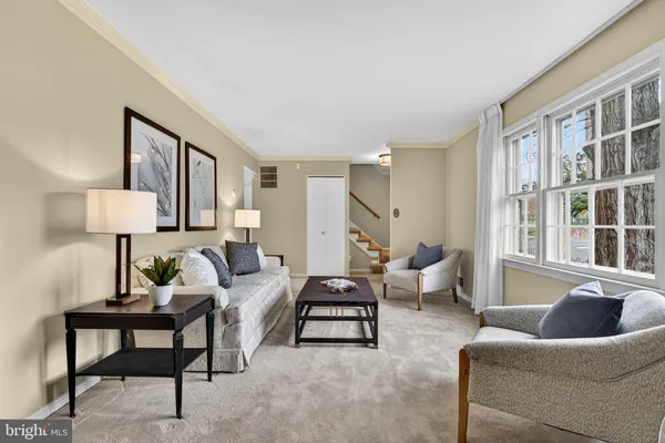 $975,000 | 200 South Adams Street, Arlington, VA 22204