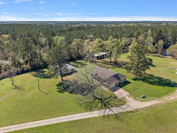 $999,950 | 394 Farm To Market 230, Trinity, TX 75862