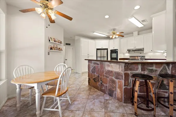 $999,950 | 394 Farm To Market 230, Trinity, TX 75862