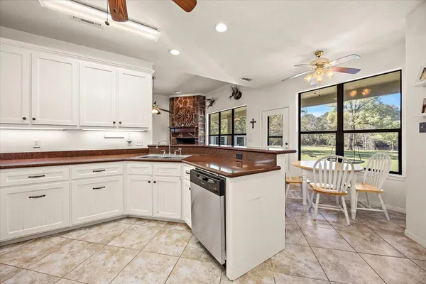 $999,950 | 394 Farm To Market 230, Trinity, TX 75862