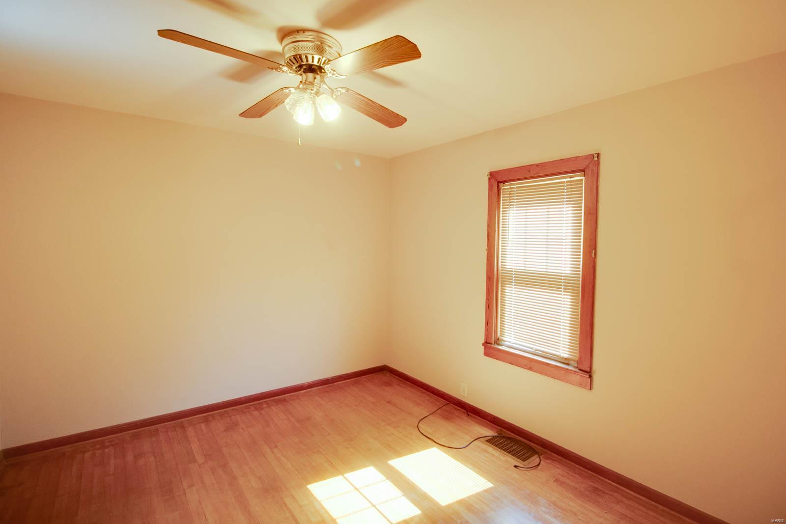 675 East Edwardsville Road Wood River, IL 62095 - Photo 16 of 32 Gallery Image 16