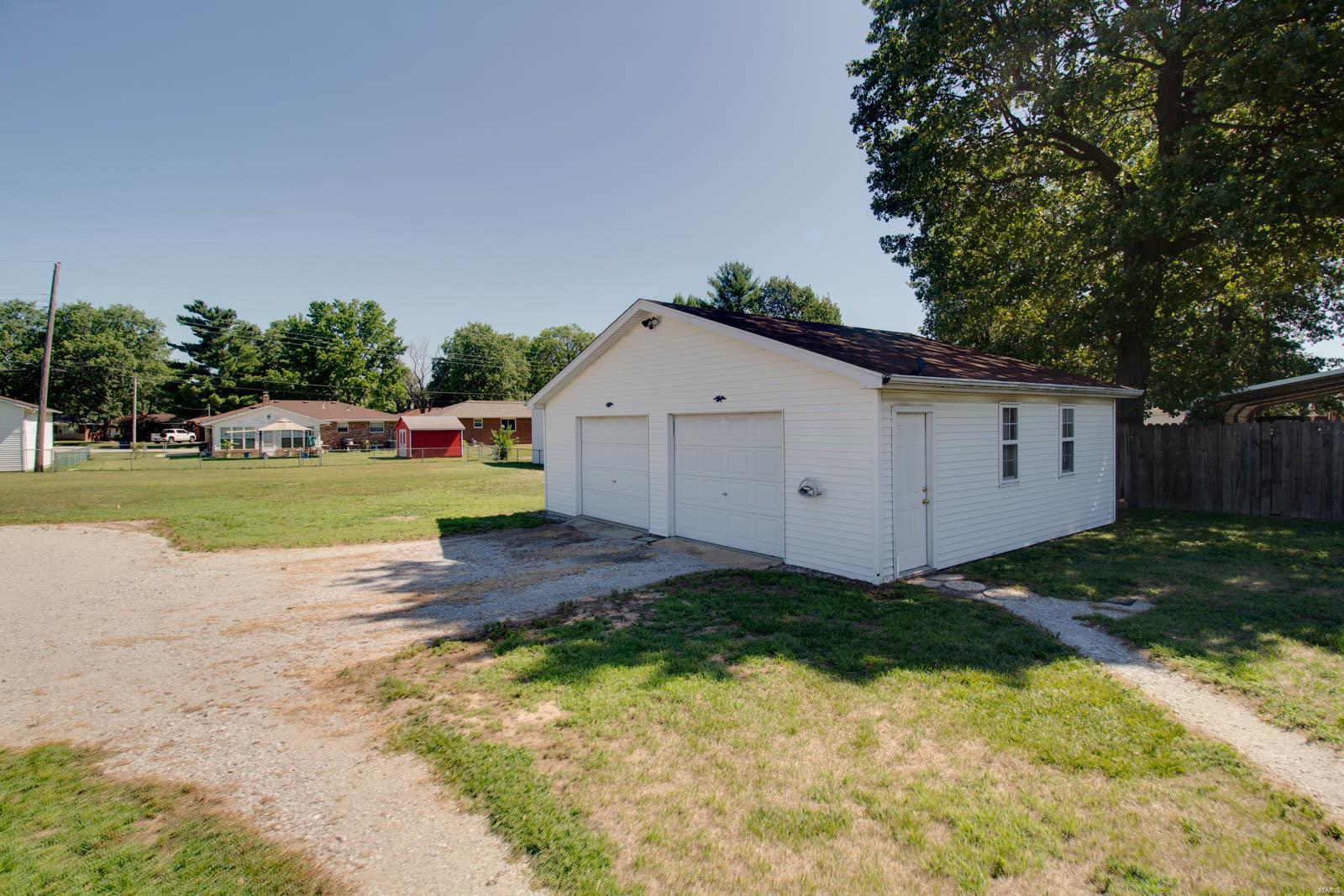 675 East Edwardsville Road Wood River, IL 62095 - Photo 30 of 32 Gallery Image 30