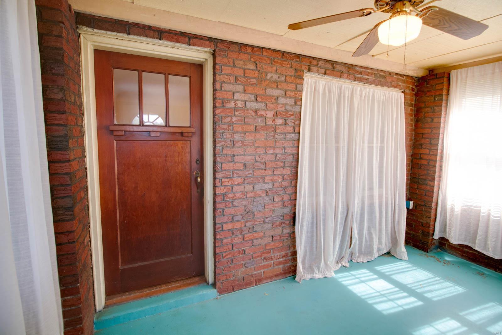 675 East Edwardsville Road Wood River, IL 62095 - Photo 6 of 32 Gallery Image 6