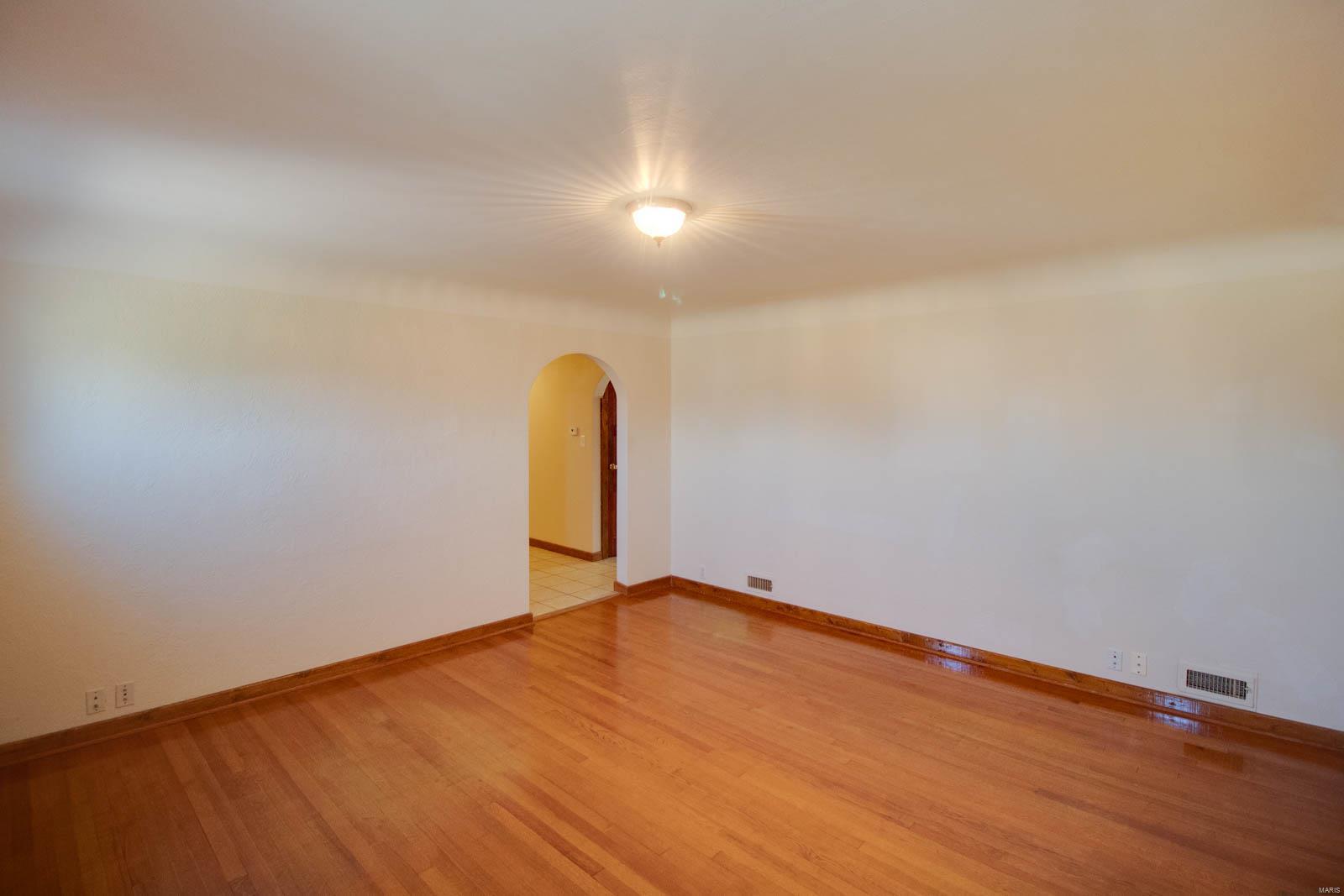675 East Edwardsville Road Wood River, IL 62095 - Photo 8 of 32 Gallery Image 8