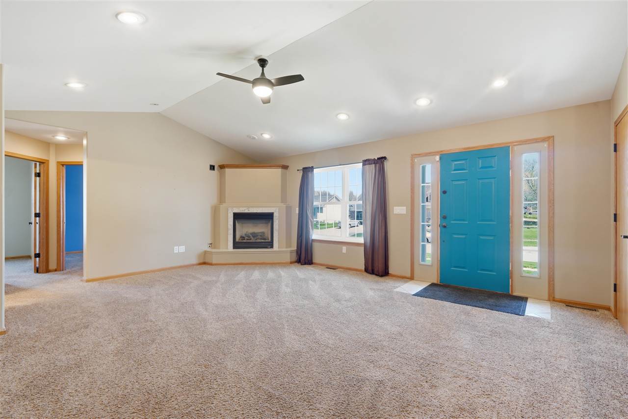 89 Cardinal Avenue Atkins, IA 52206 - Photo 3 of 39 Gallery Image 3