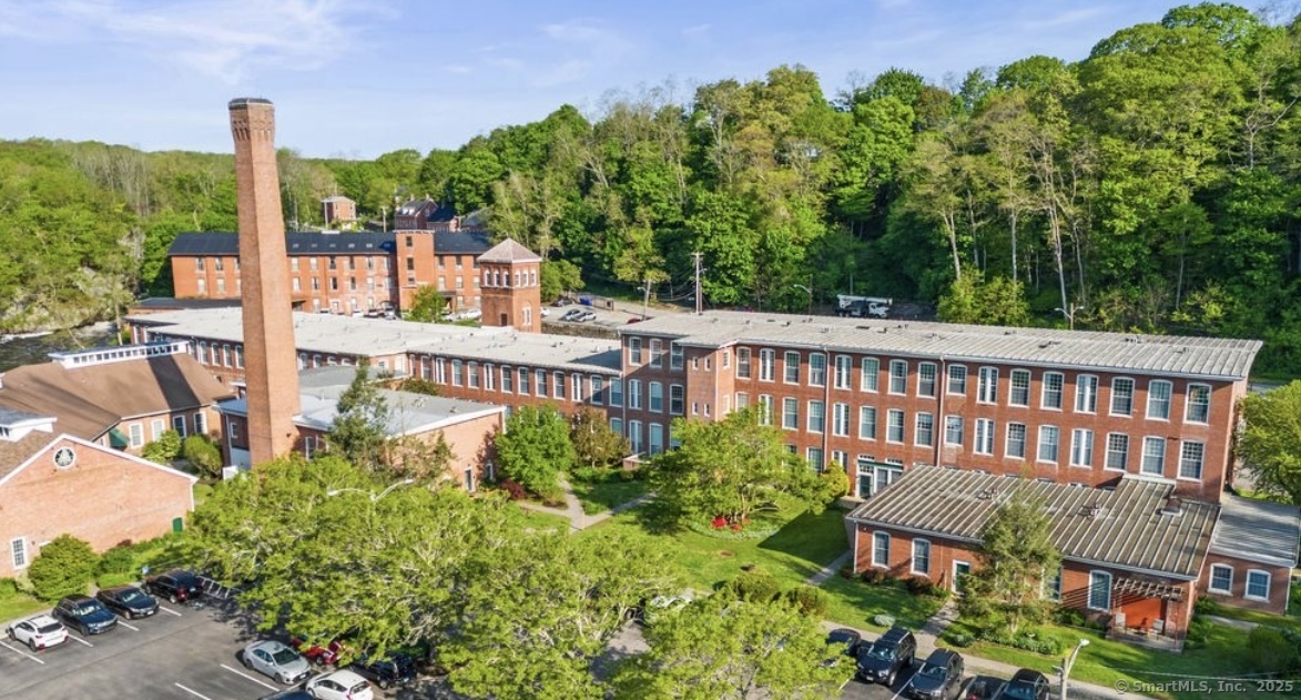 150 Yantic Street, Unit 224 Norwich, CT 06360 - Photo 1 of 10