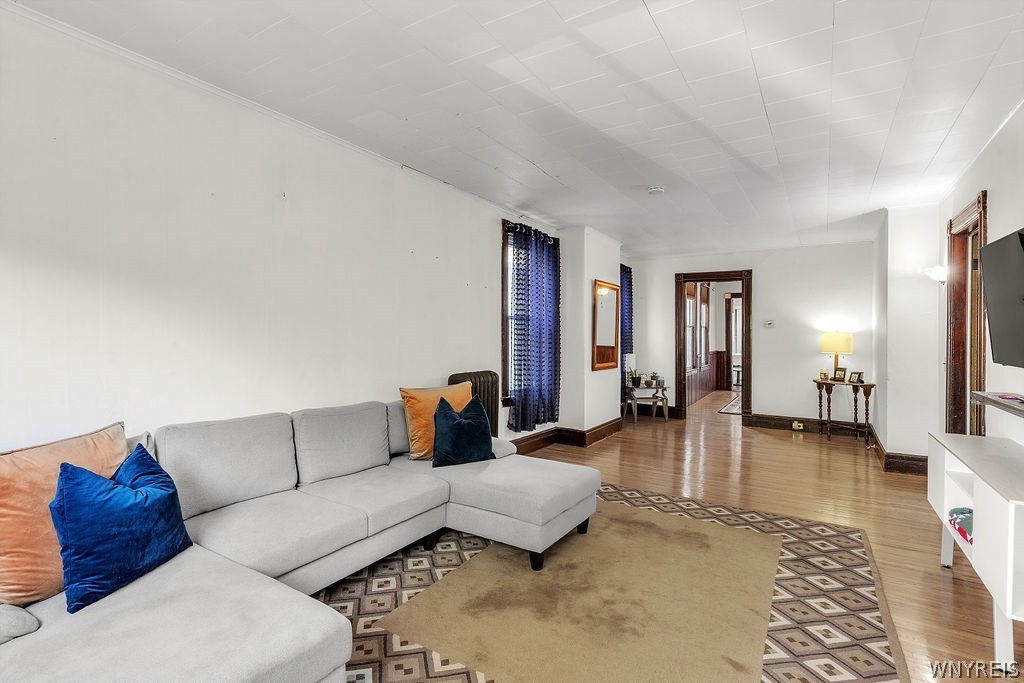 175 Congress Street Buffalo, NY 14213 - Photo 34 of 48 2nd floor: Double living room