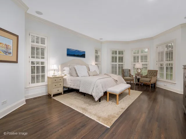 $2,100,000 | 401 West Birchwood Road, Hinsdale, IL 60521