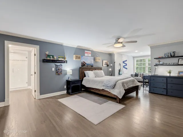 $2,100,000 | 401 West Birchwood Road, Hinsdale, IL 60521