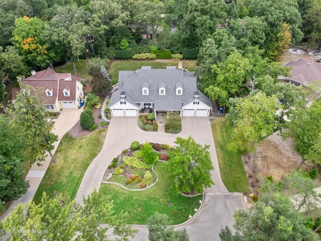 $2,100,000 | 401 West Birchwood Road, Hinsdale, IL 60521