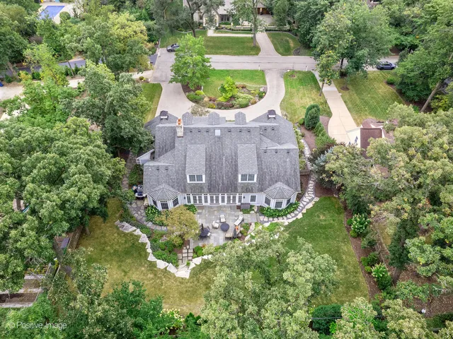 $2,100,000 | 401 West Birchwood Road, Hinsdale, IL 60521