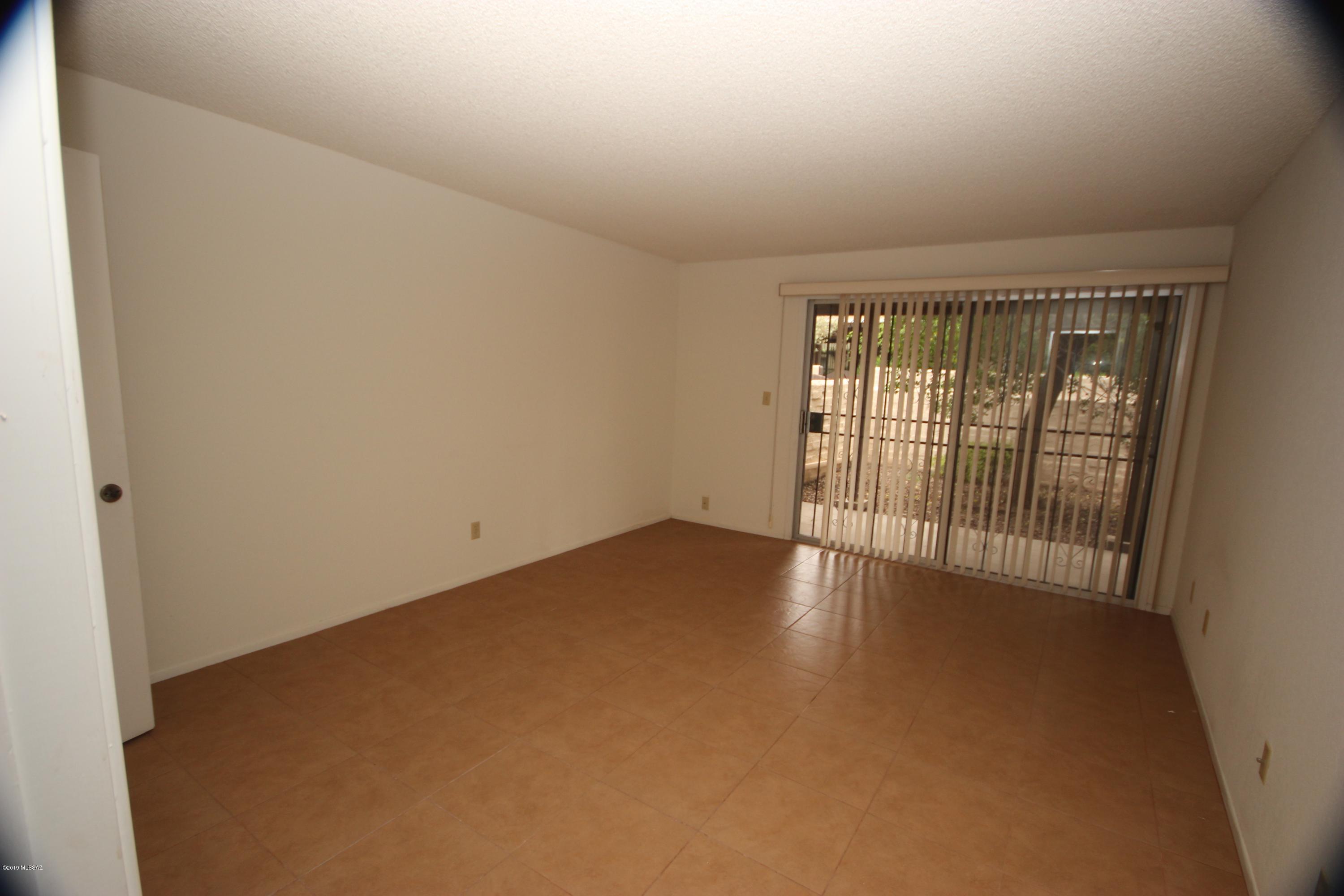 285 South Kolb Road, Unit 17 Tucson, AZ 85710 - Photo 6 of 22