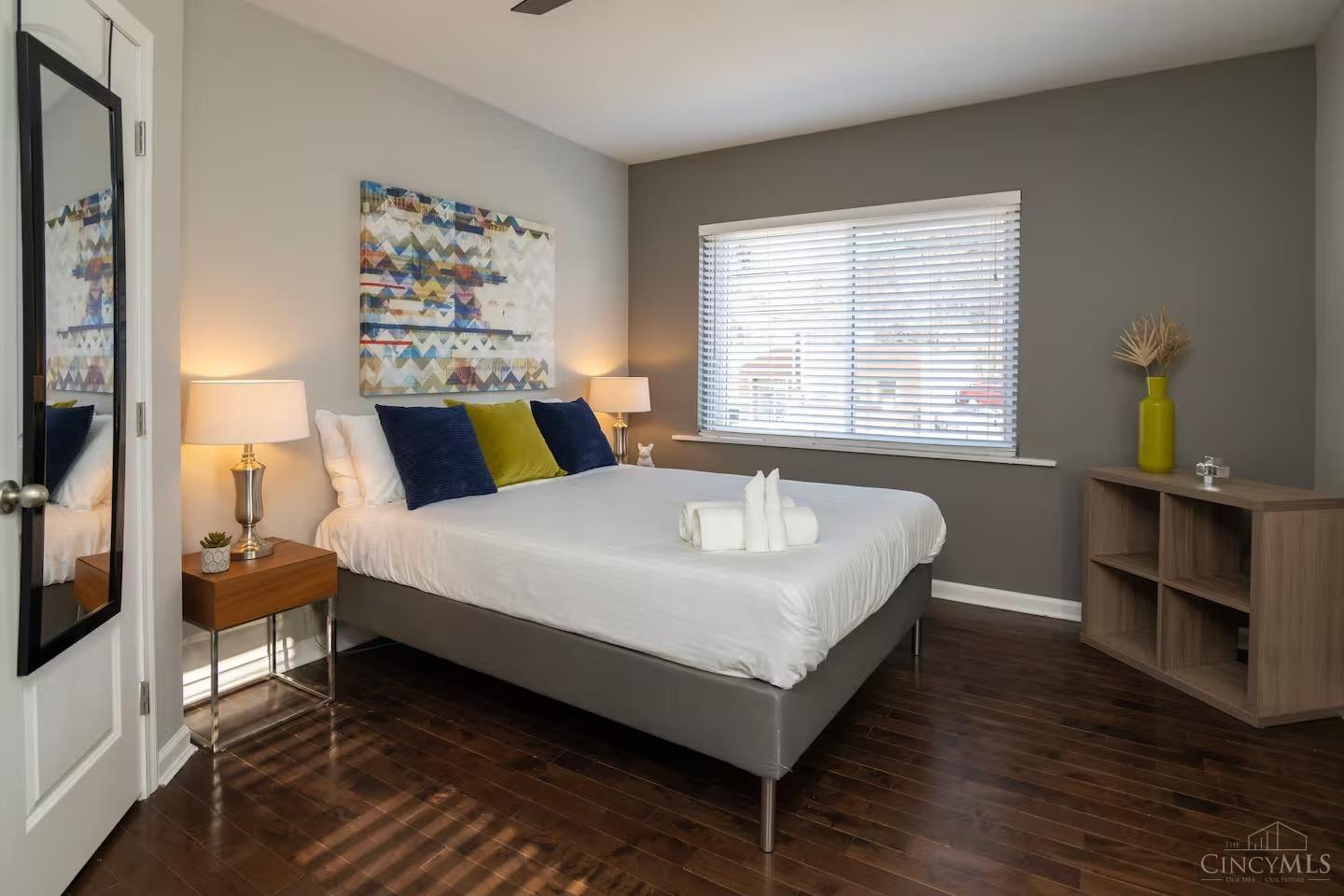 2201 Reading Road, Unit 1 Cincinnati, OH 45219 - Photo 11 of 46 Gallery Image 11
