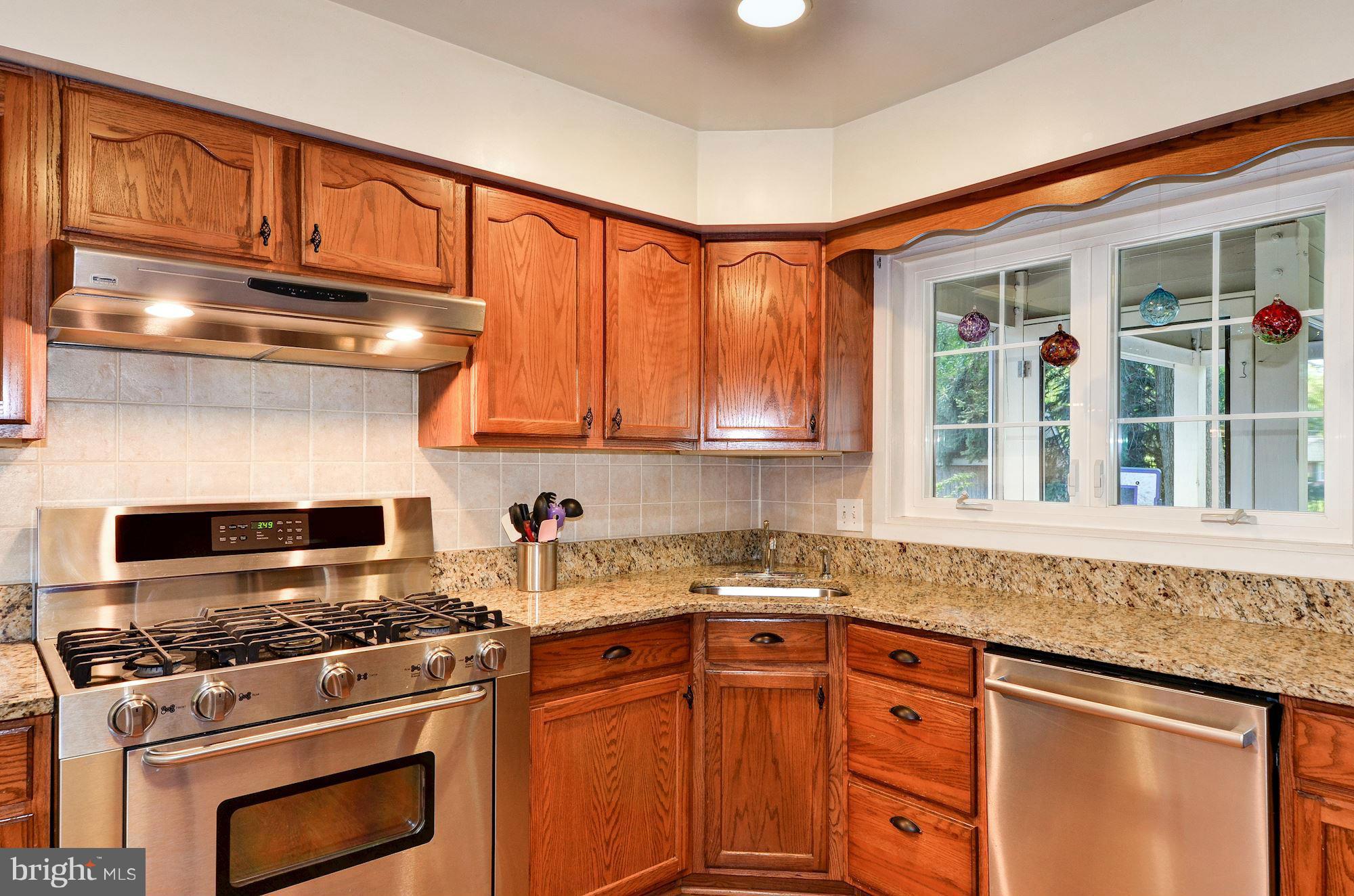 7916 New Market Road Alexandria, VA 22308 - Photo 11 of 30 Kitchen