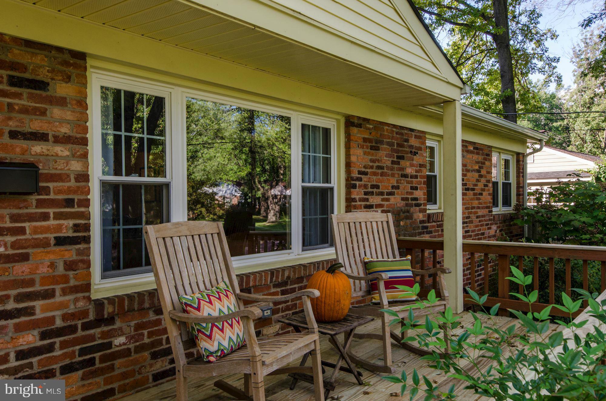 7916 New Market Road Alexandria, VA 22308 - Photo 5 of 30 Exterior (Front)