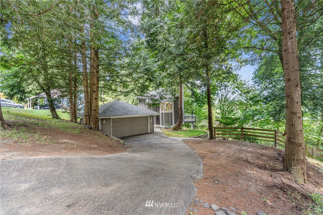 21811 4th Avenue Southeast Bothell, WA 98021 - Photo 2 of 38