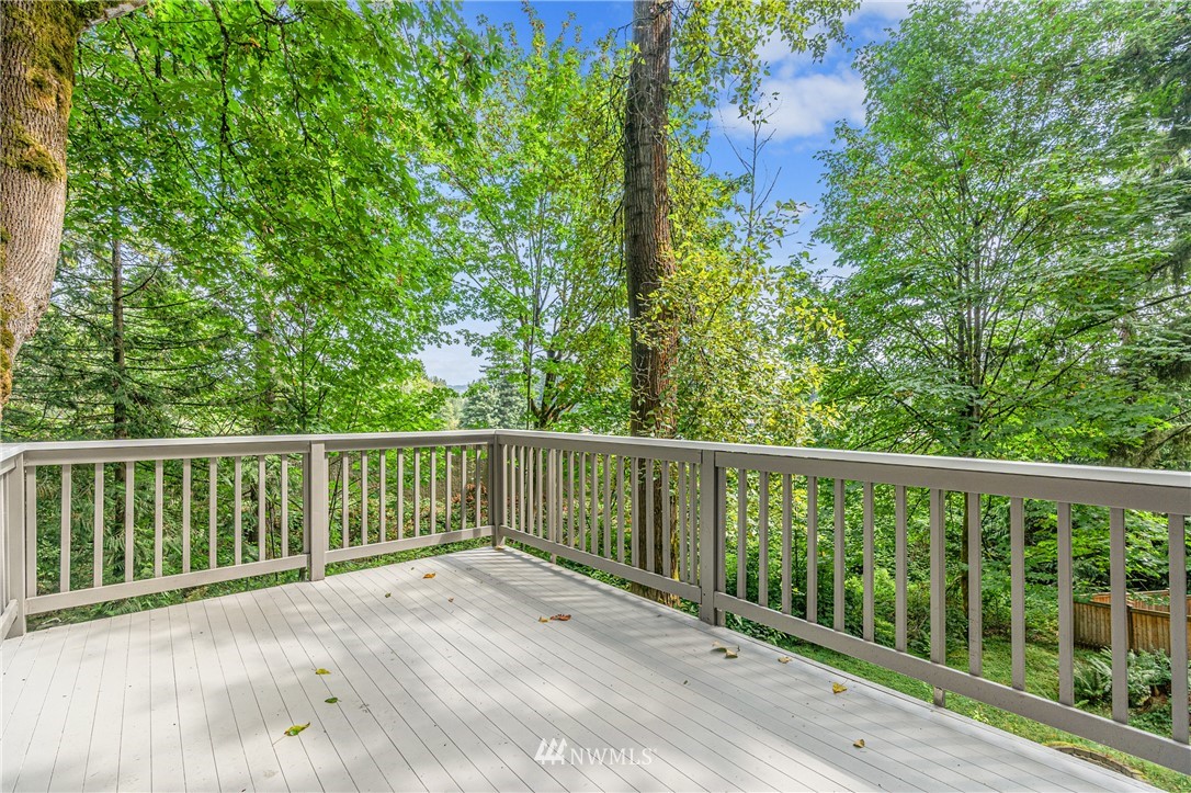 21811 4th Avenue Southeast Bothell, WA 98021 - Photo 13 of 38
