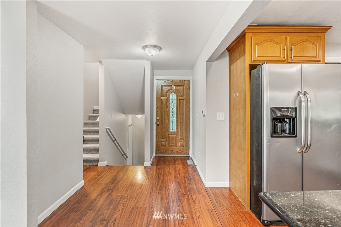 21811 4th Avenue Southeast Bothell, WA 98021 - Photo 14 of 38