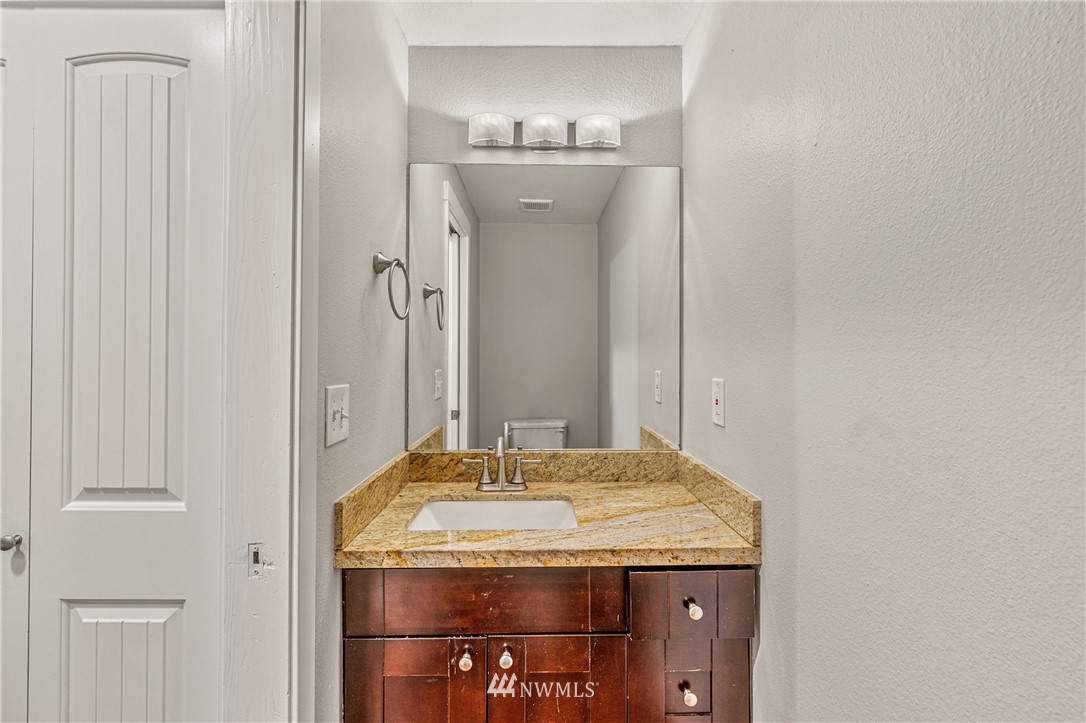 21811 4th Avenue Southeast Bothell, WA 98021 - Photo 15 of 38